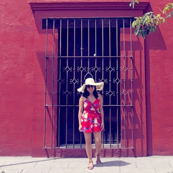 Meet your Posher, Joceline - Picture 3 of 3